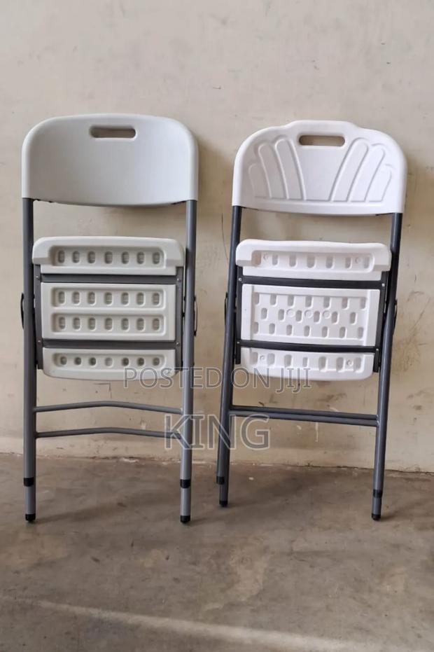 Plastic Seat Folding Chair - thumbnail 2