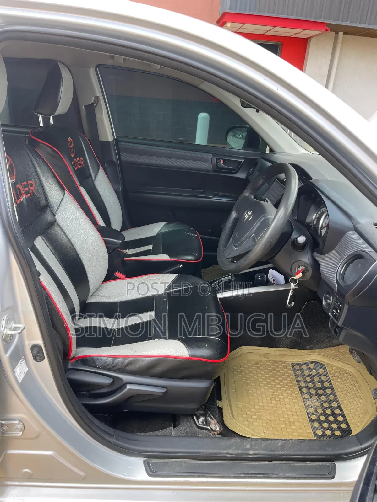 Toyota Corolla Fielder 2012 Silver