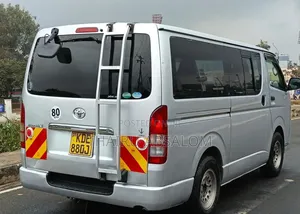 Toyota HiAce 2015 Silver