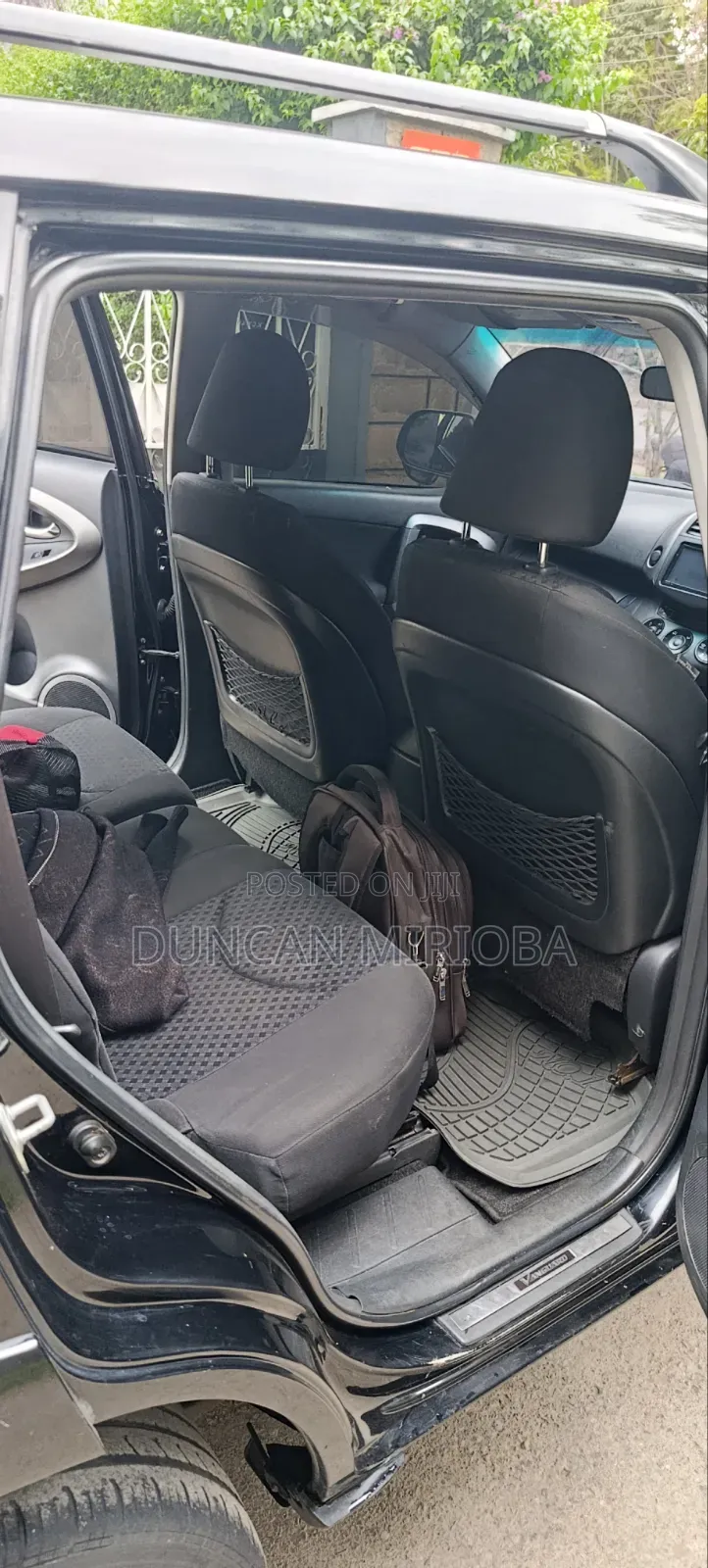 Toyota Vanguard 2012 Black
