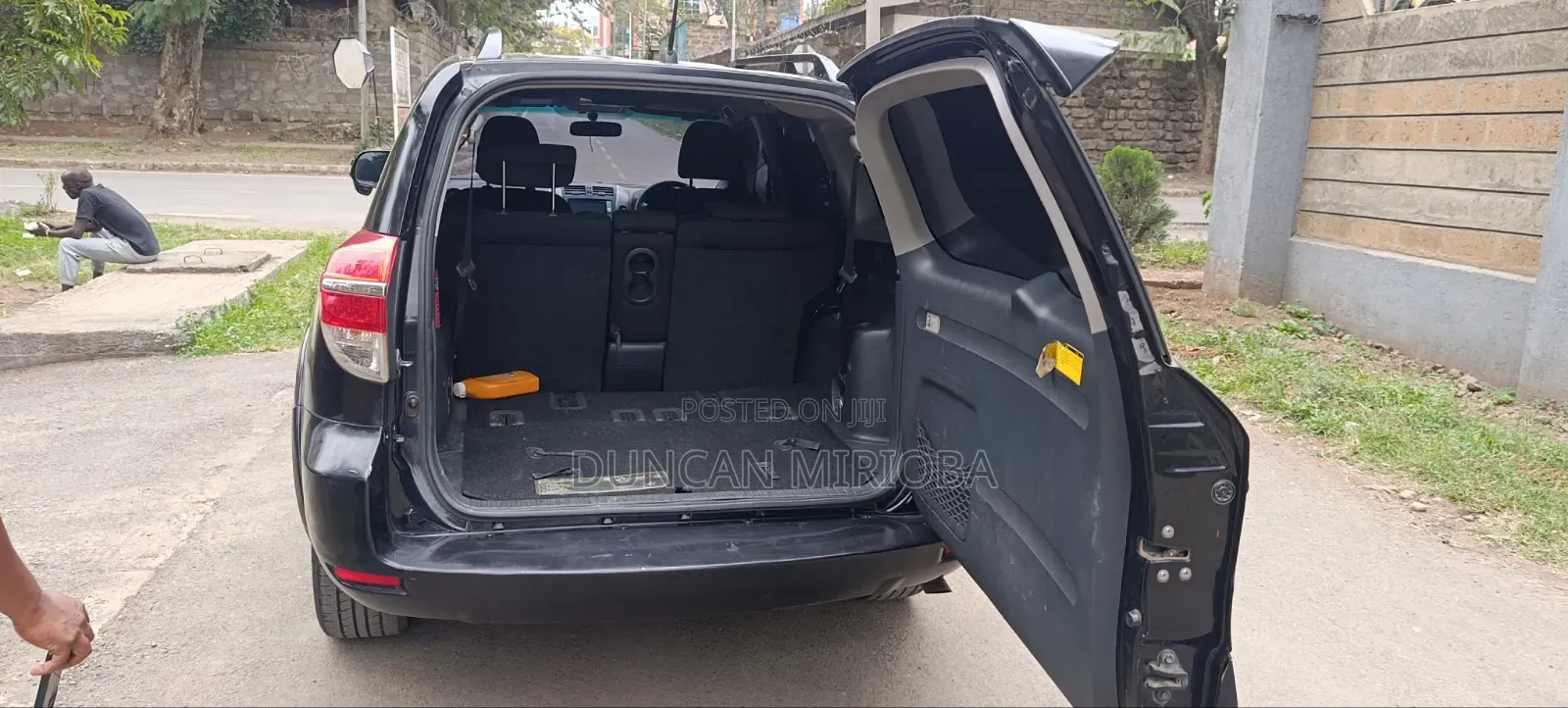 Toyota Vanguard 2012 Black