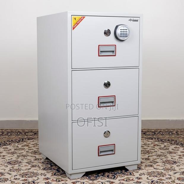 Office Cabinet; 3-Drawer Diplomat Fireproof Safe - thumbnail 5
