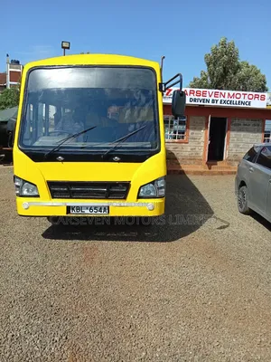 Isuzu NQR 2009 Yellow
