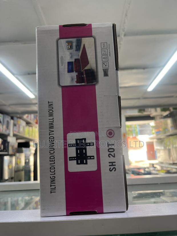 Wall Mount/TV Brackets
