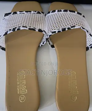 Ladies Flat Sandals