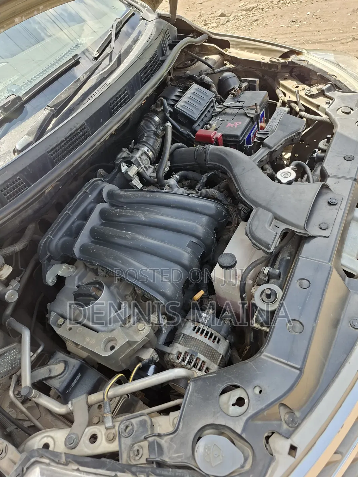 Nissan Tiida 1.5L 16V 2011 Gold