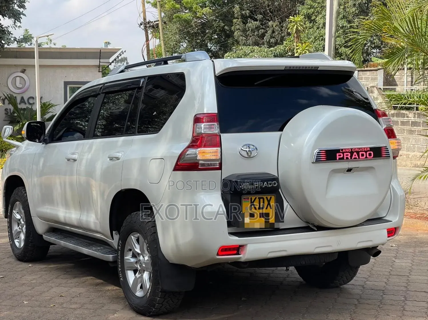 Toyota Land Cruiser Prado 2015 White