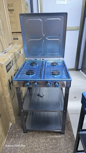 4 Gas Standing Cooker With Shelves