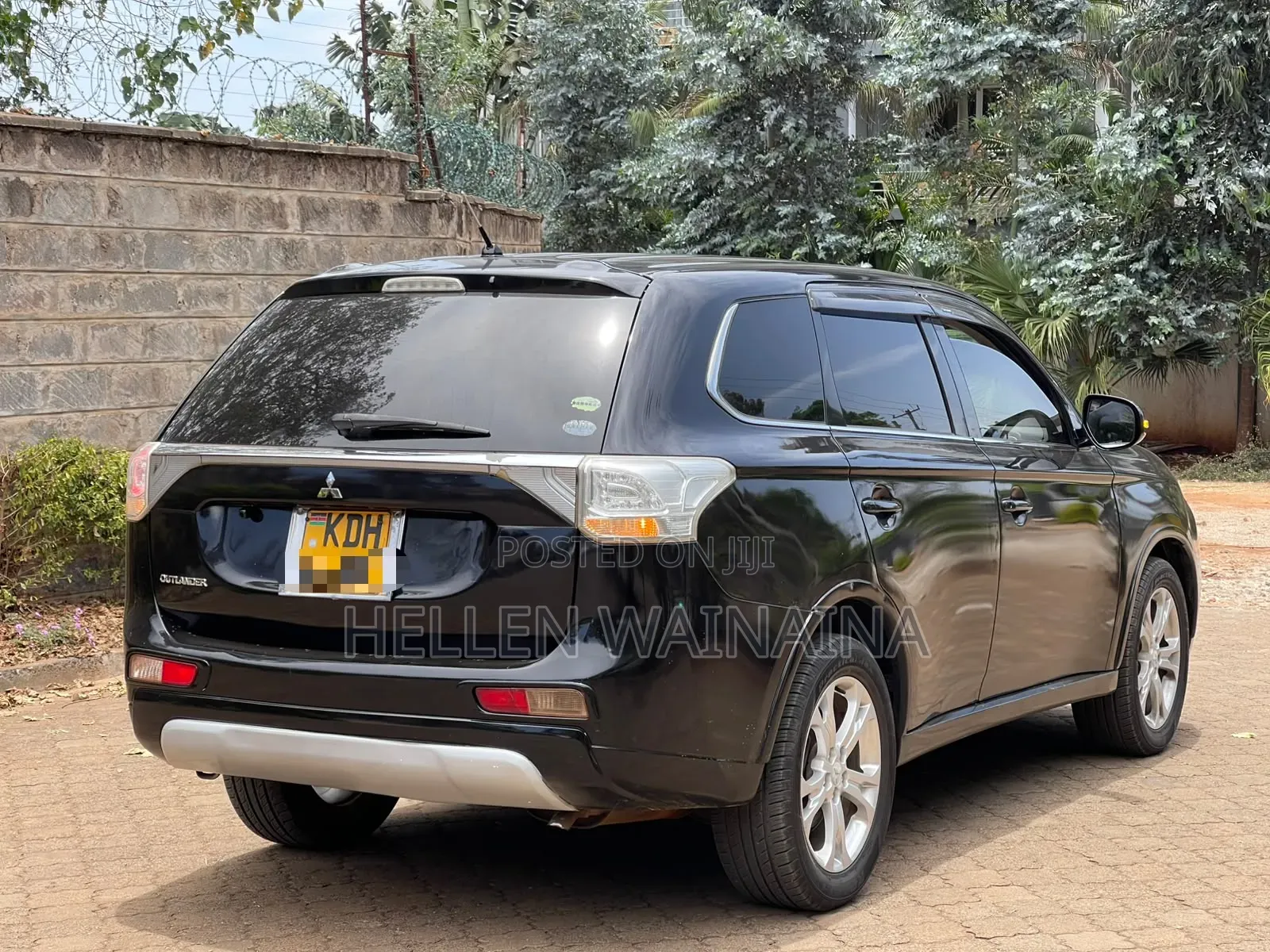 Mitsubishi Outlander 2015 Black