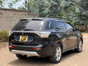 Mitsubishi Outlander 2015 Black