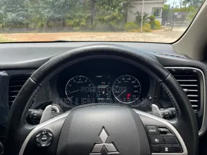 Mitsubishi Outlander 2015 Black