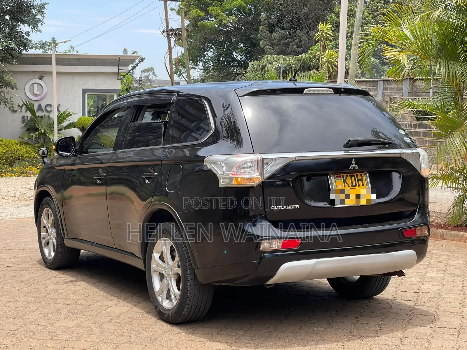 Mitsubishi Outlander 2015 Black