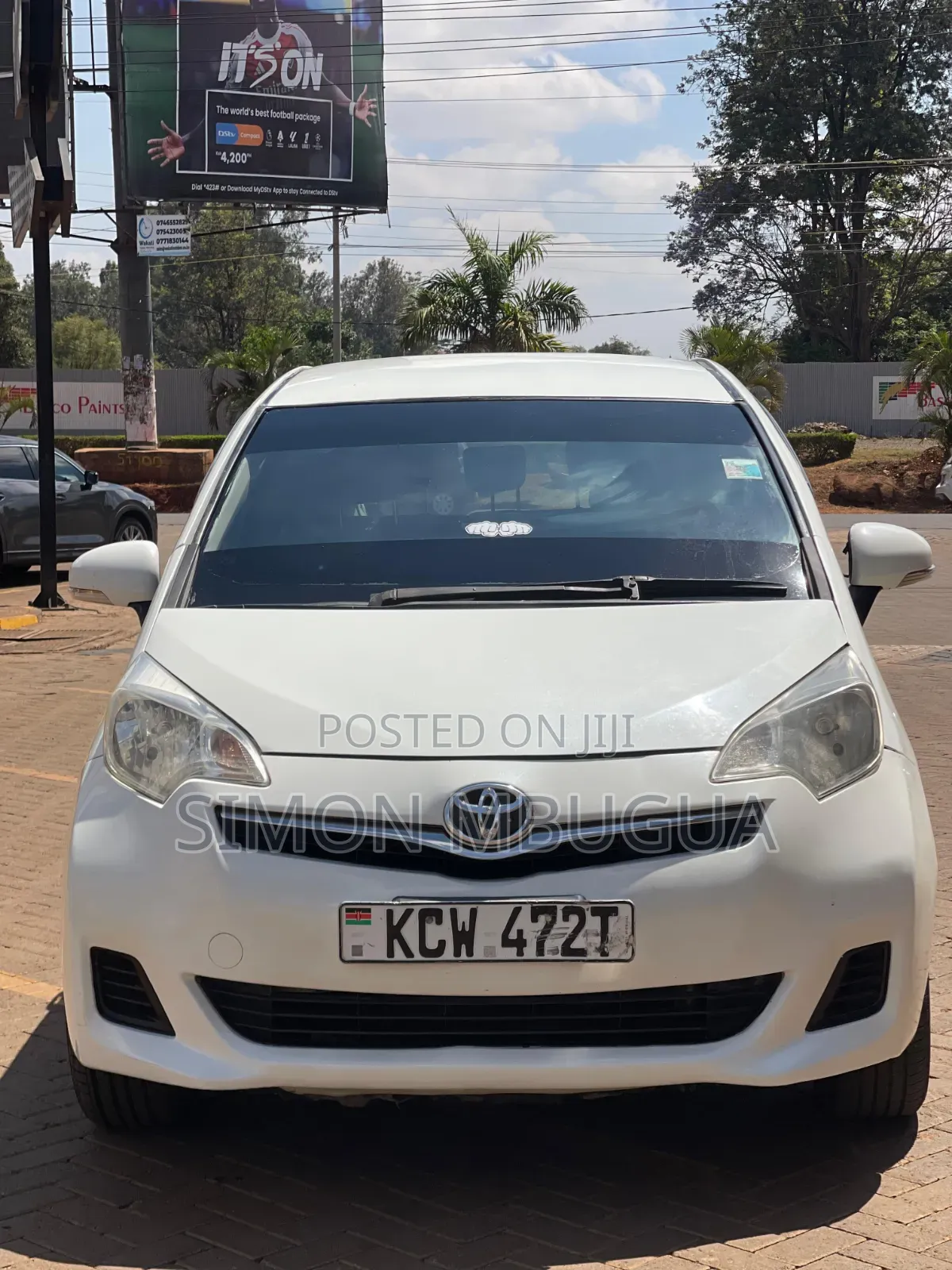 Toyota Ractis 2012 White