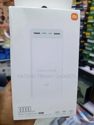 Xiaomi Mi Power Bank 3 With USB-C and Dual USB-A Outputs