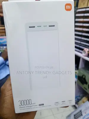 Xiaomi Mi Power Bank 3 With USB-C and Dual USB-A Outputs