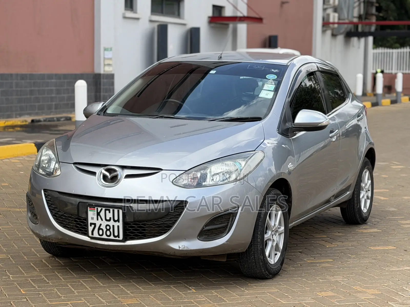Mazda Demio 2012 Silver