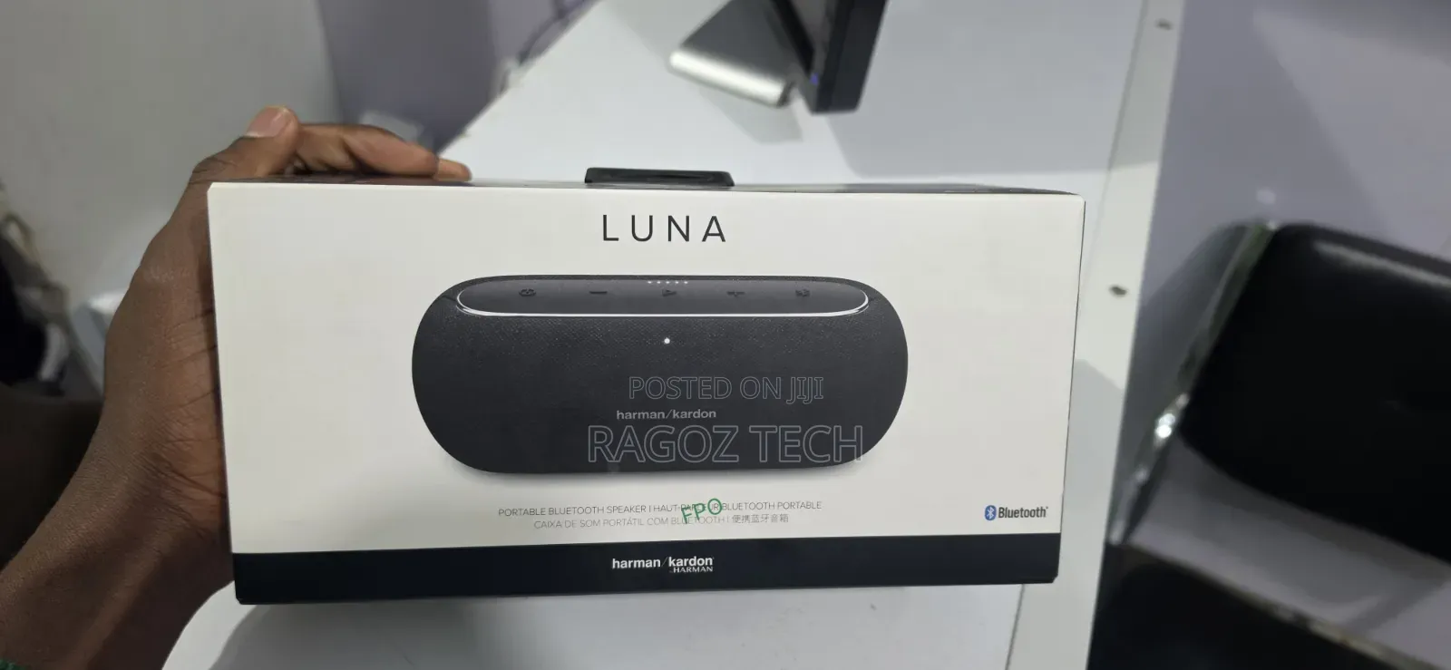 Luna Harman Kardon Portable Speaker