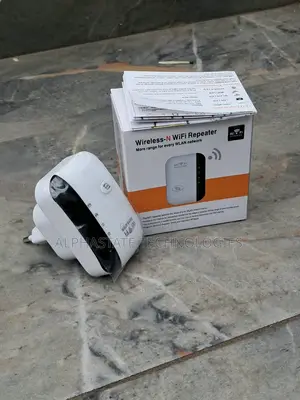 Universal WiFi Range Extender 300Mbps Wireless N Repeater