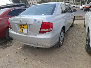 Toyota Axio 1.5 G 2WD 2013