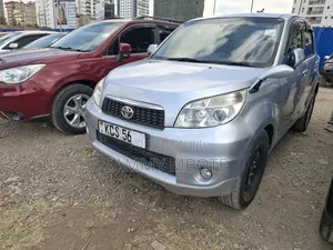Toyota Rush 1.5 RWD 2012