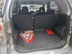 Toyota Rush 1.5 RWD 2012