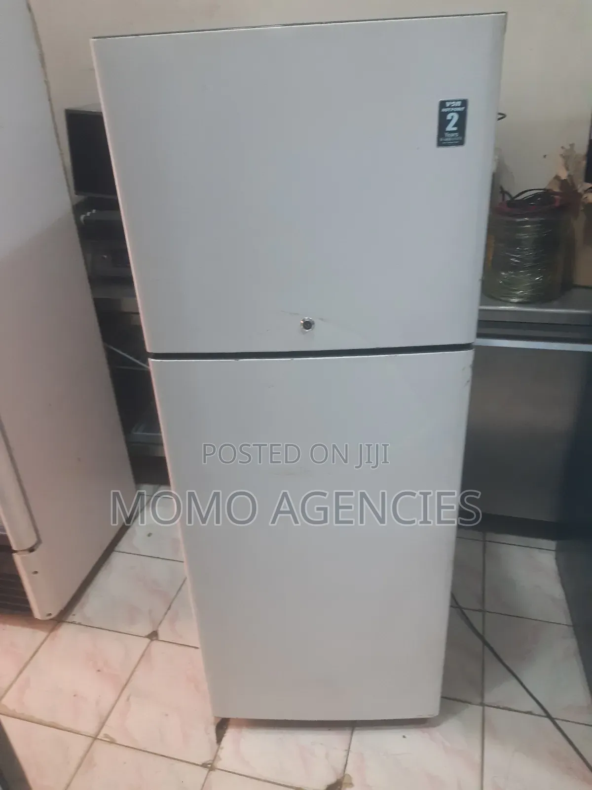 Von Fridge 200l Double Door