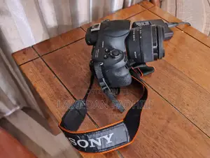 SONY Alpha 58 DSLR Camera + Lens