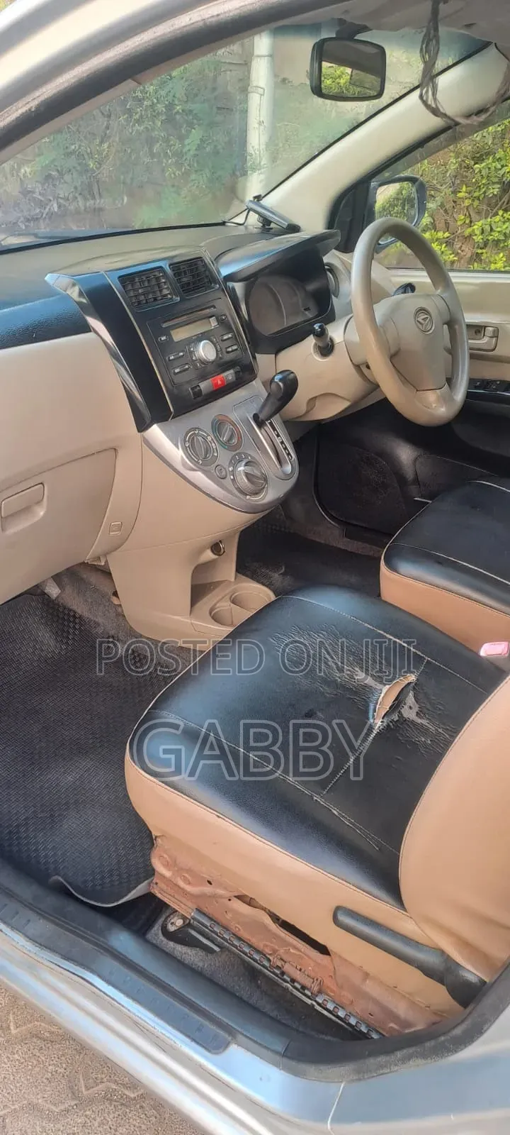 Daihatsu Mira 2011 Silver