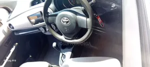 Toyota Vitz 2013