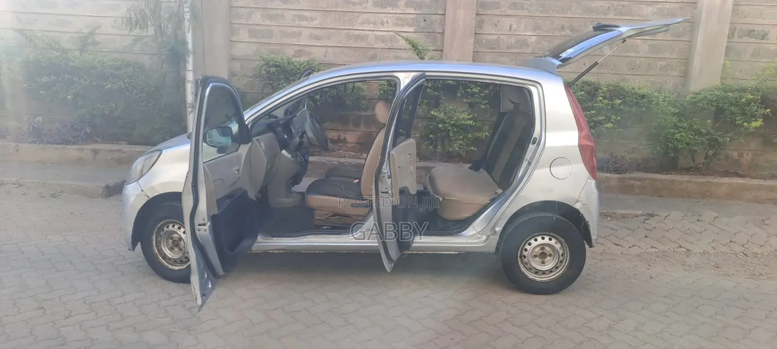 Daihatsu Mira 2011 Silver