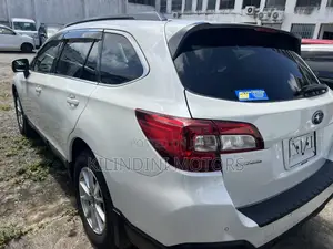Subaru Outback 2019 White