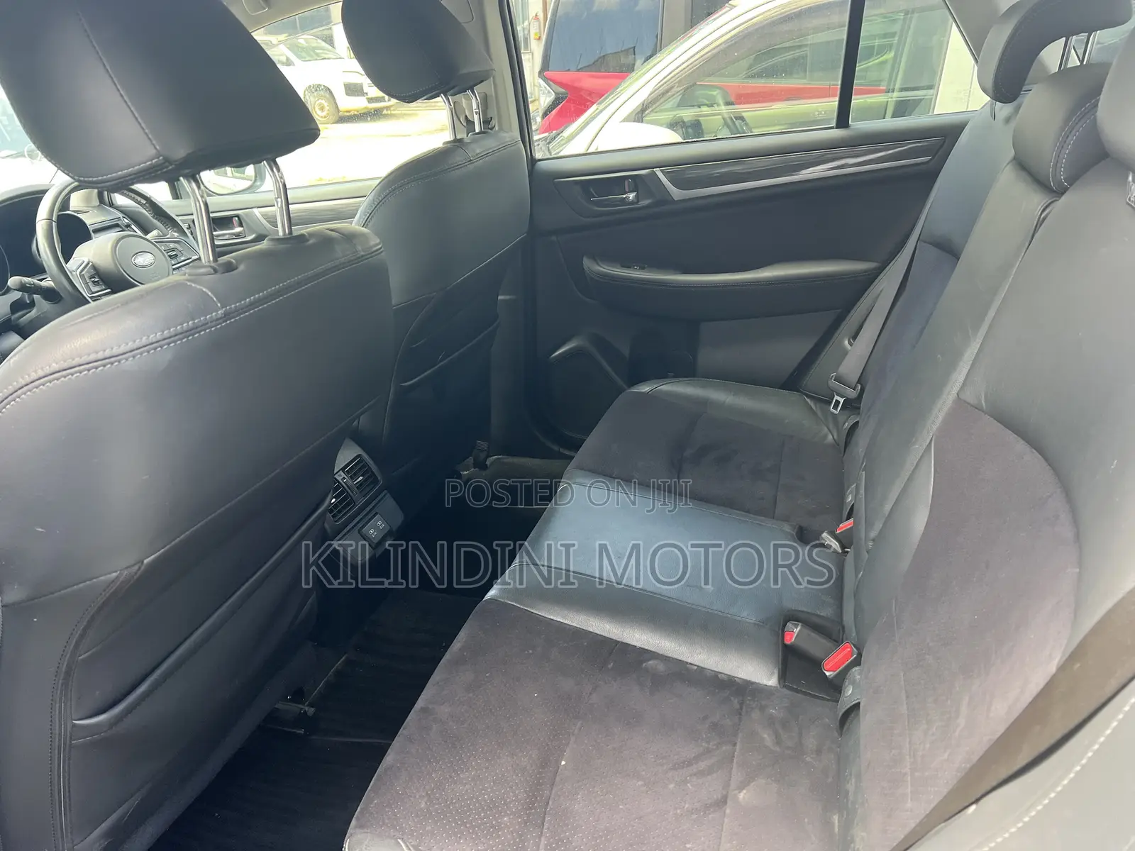 Subaru Outback 2019 White