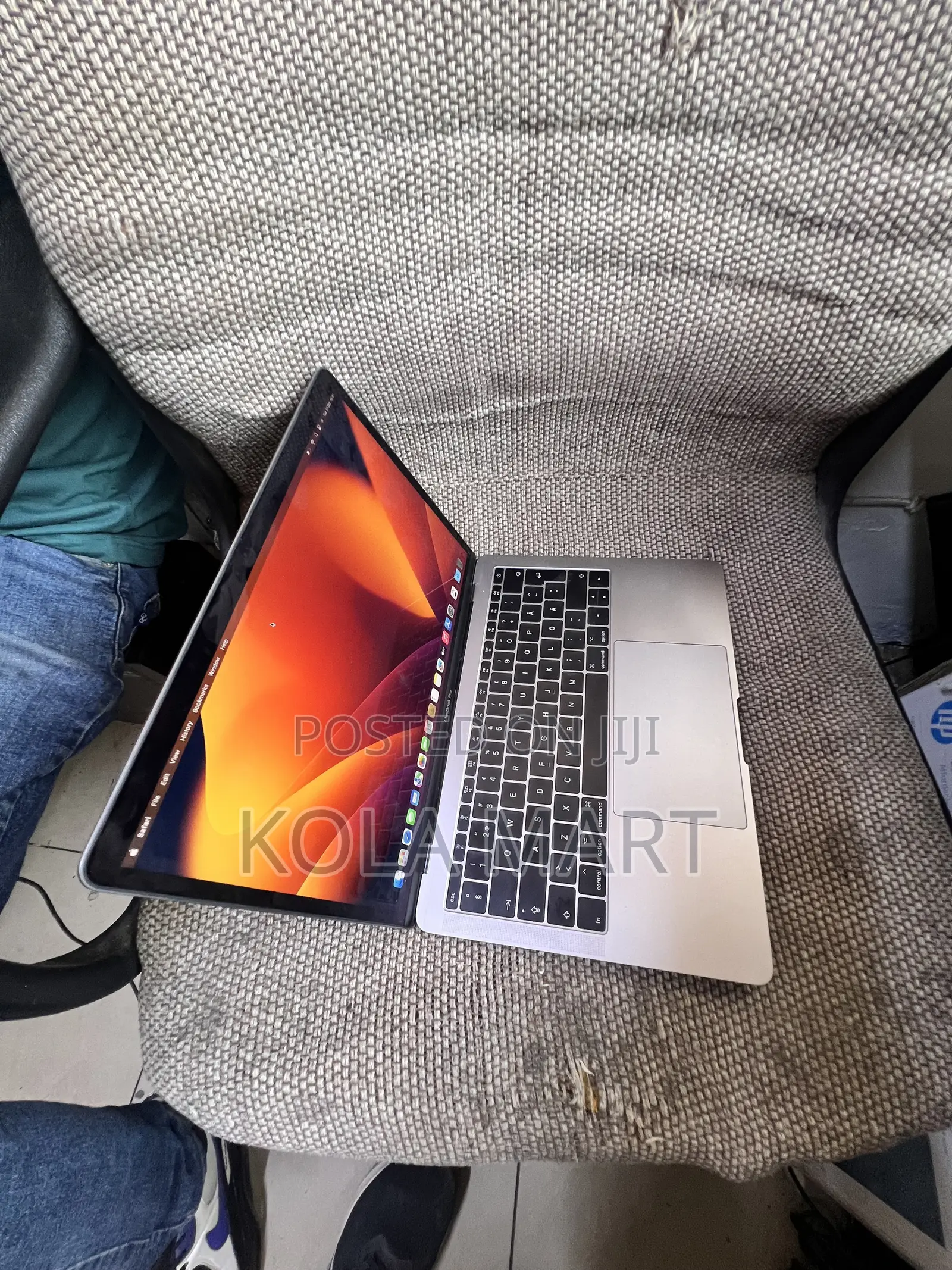 Laptop Apple MacBook Pro 2017 8GB Intel Core i5 SSD 128GB