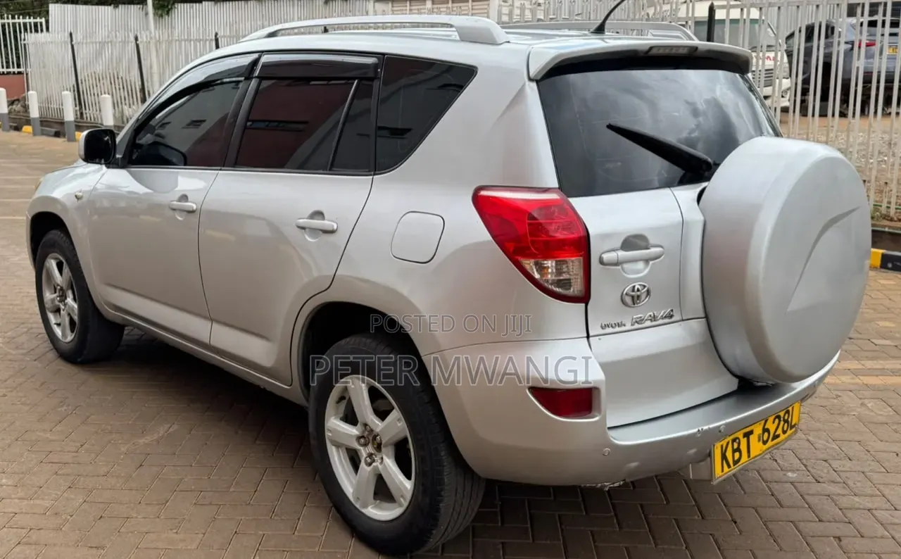 Toyota RAV4 2008 Silver
