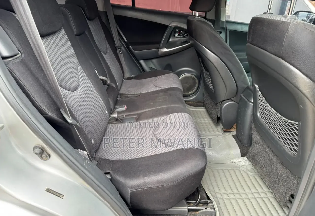 Toyota RAV4 2008 Silver