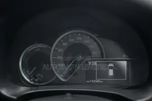 Toyota Vitz 1.5 FWD 5dr 2019 Pearl