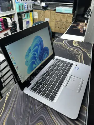 Laptop HP EliteBook 820 G3 8GB Intel Core i5 SSD 256GB