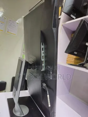 Dell P2720DC 27 Inch Monitor
2k Resolution
75hz Refresh Rate