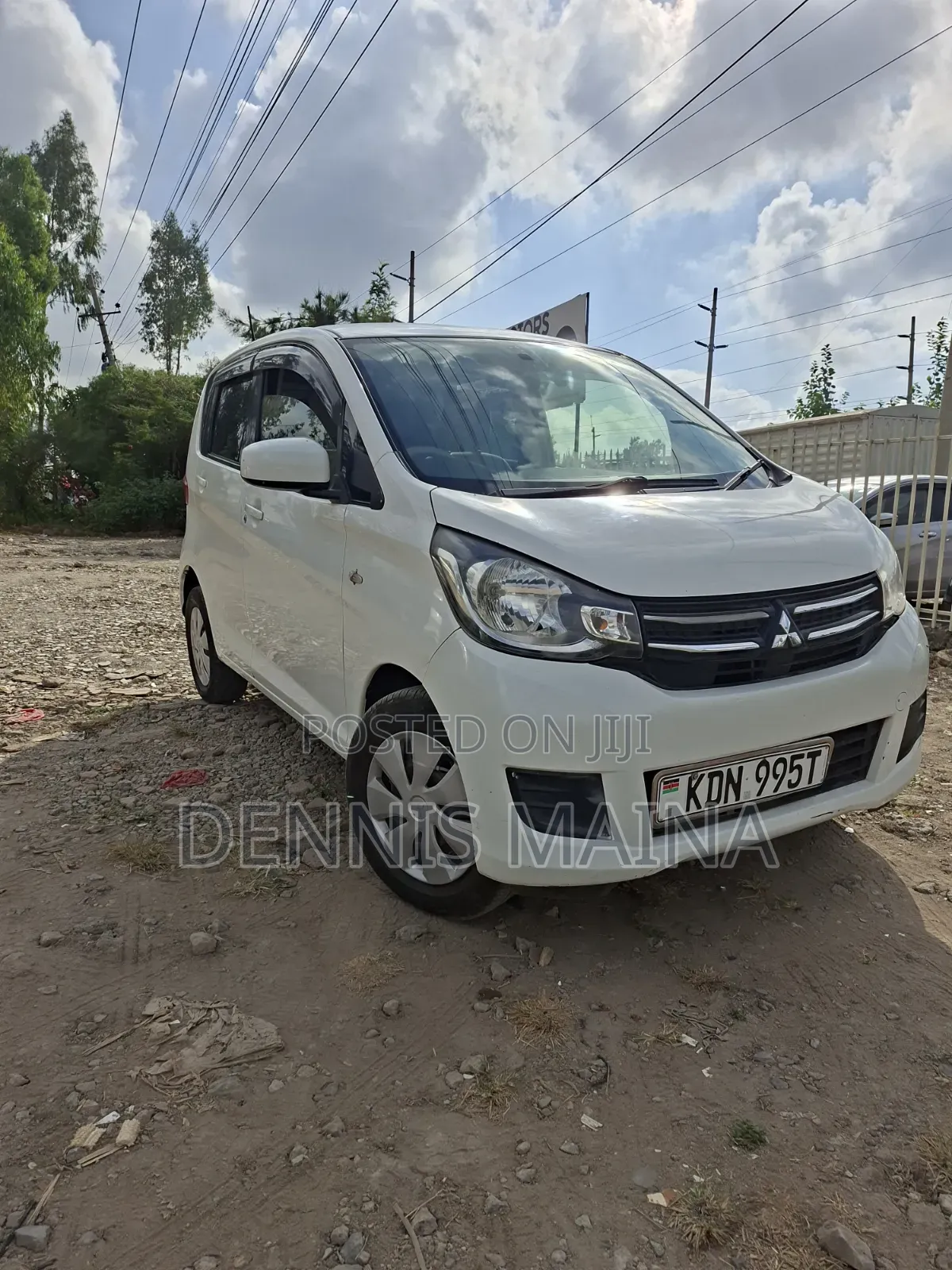 Mitsubishi EK Wagon 660 FWD 2016 White