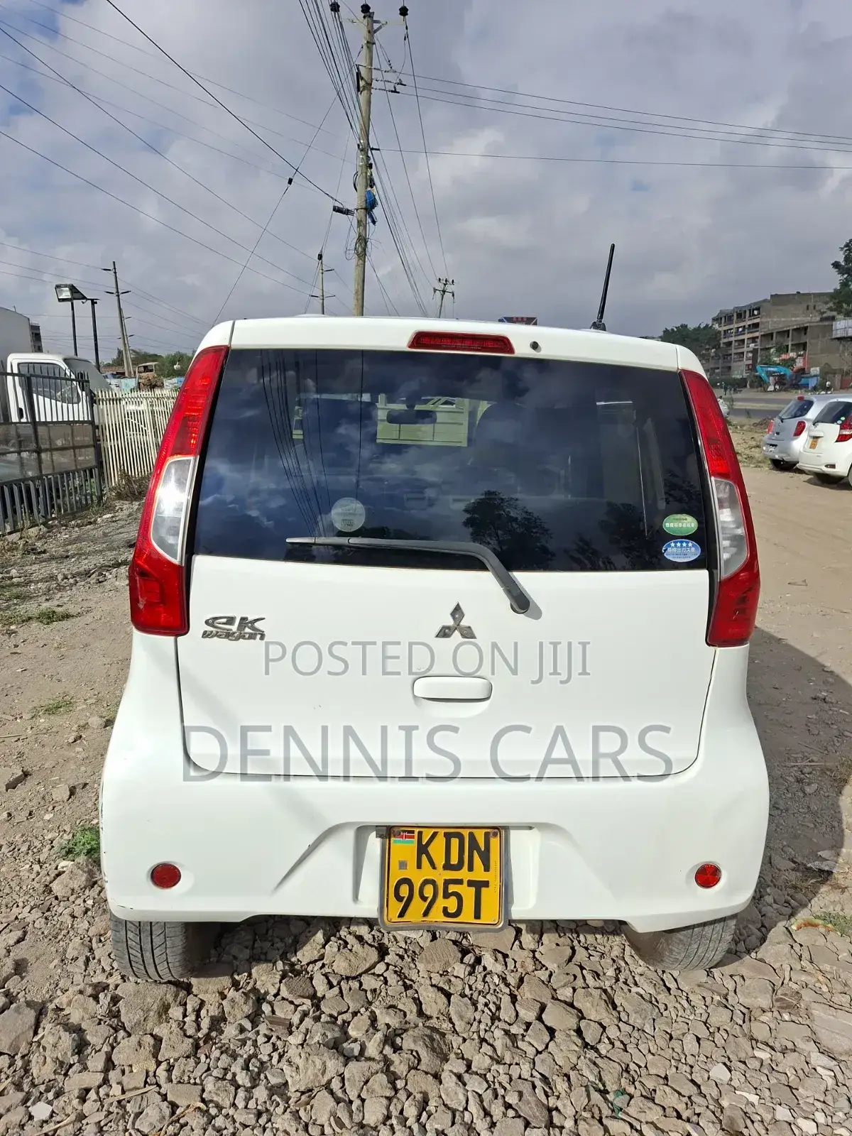 Mitsubishi EK Wagon 660 FWD 2016 White