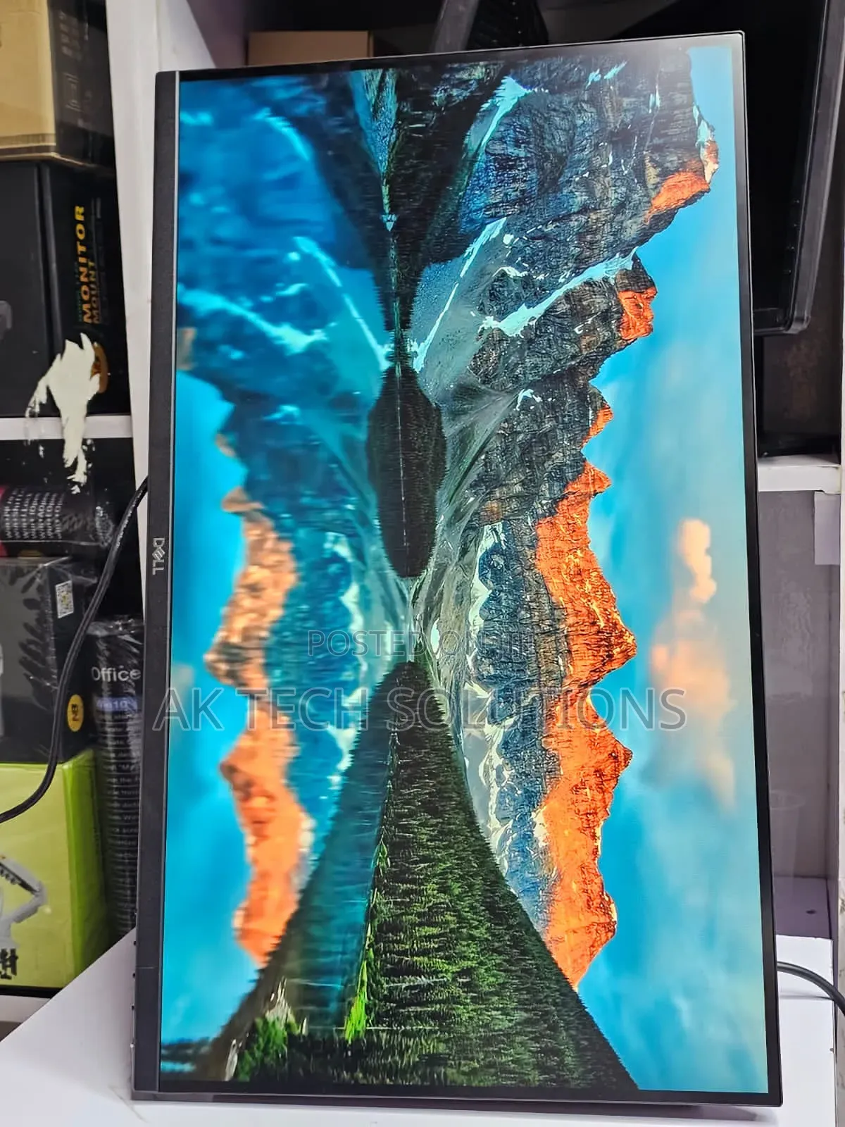 Dell P2720DC 27 Inch Monitor
2k Resolution
75hz Refresh Rate