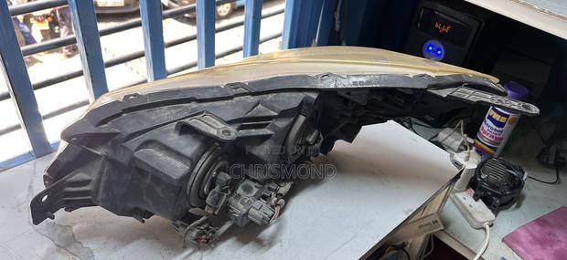 Headlight Subaru N16 - thumbnail 2
