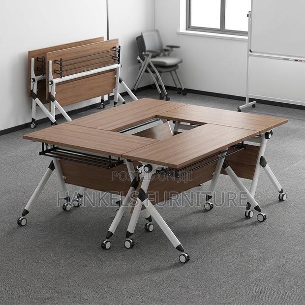 1.4M Foldable Training Table With Wheels - thumbnail 3