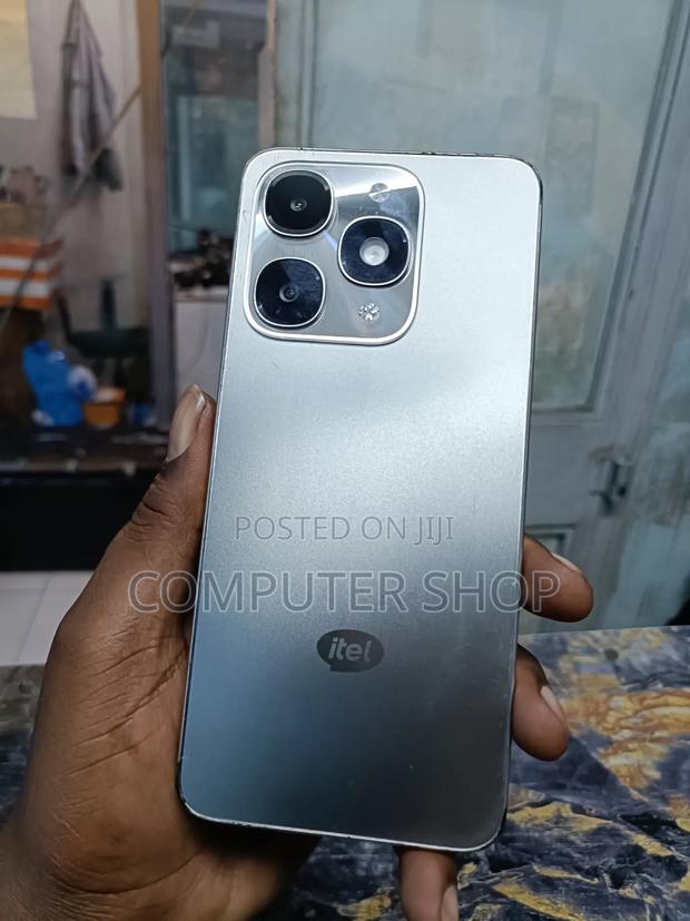 Itel A90 128 GB Gold - main view