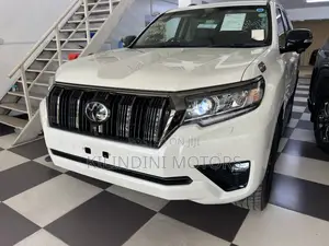 Toyota Land Cruiser 2020 White