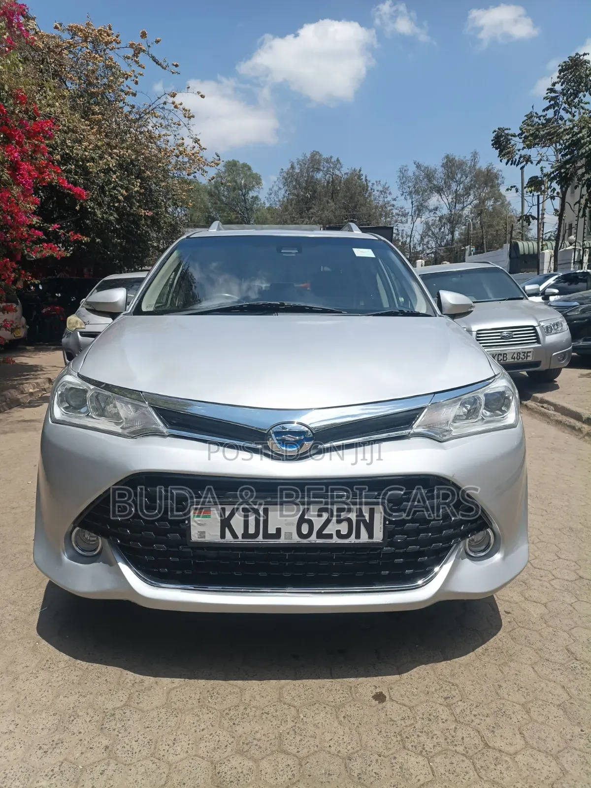 Toyota Corolla Fielder 2016 Silver