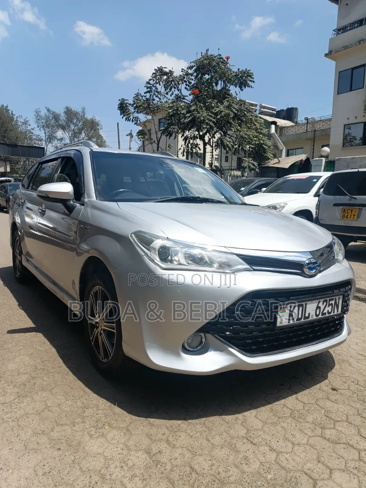 Toyota Corolla Fielder 2016 Silver