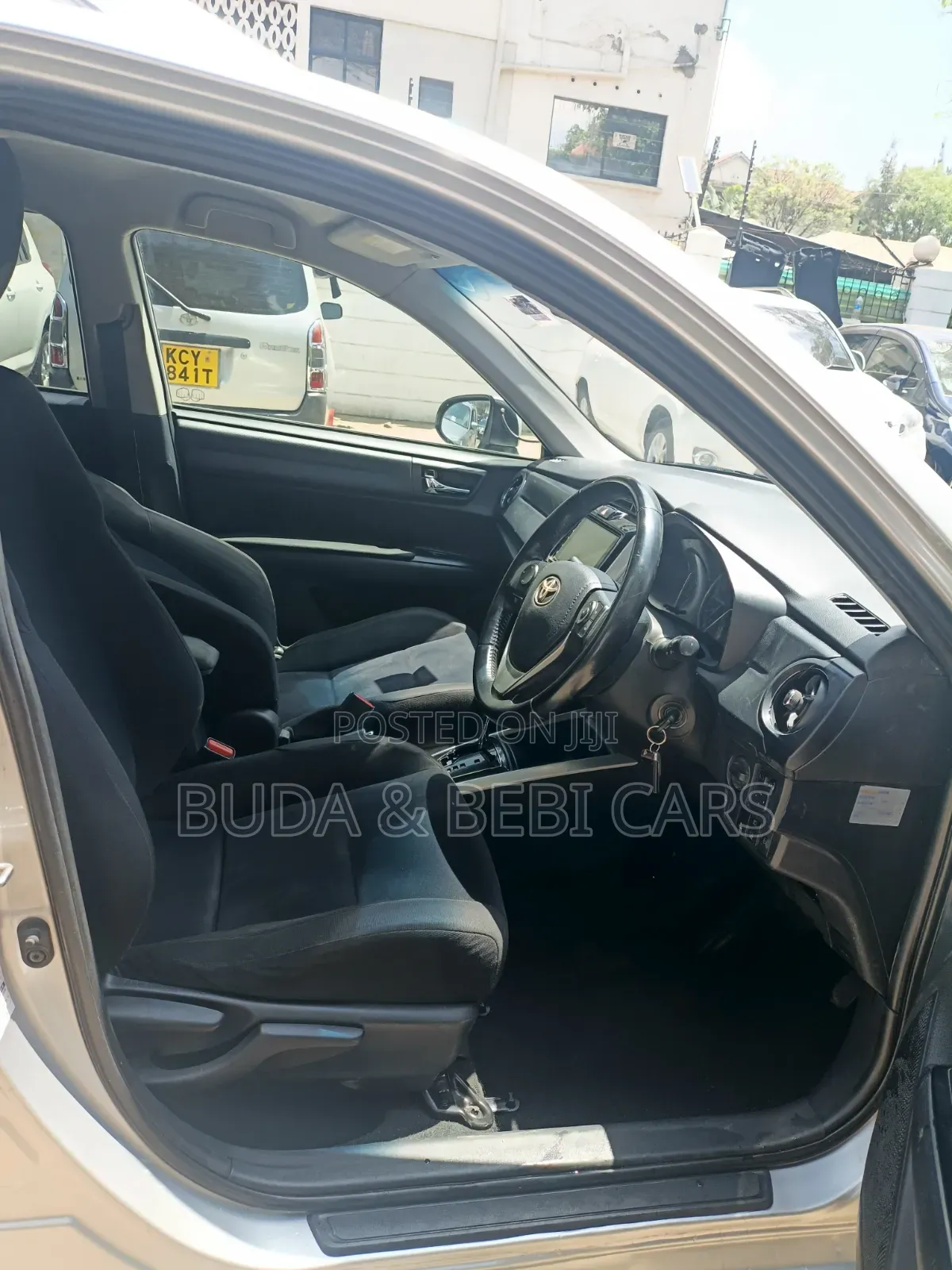 Toyota Corolla Fielder 2016 Silver