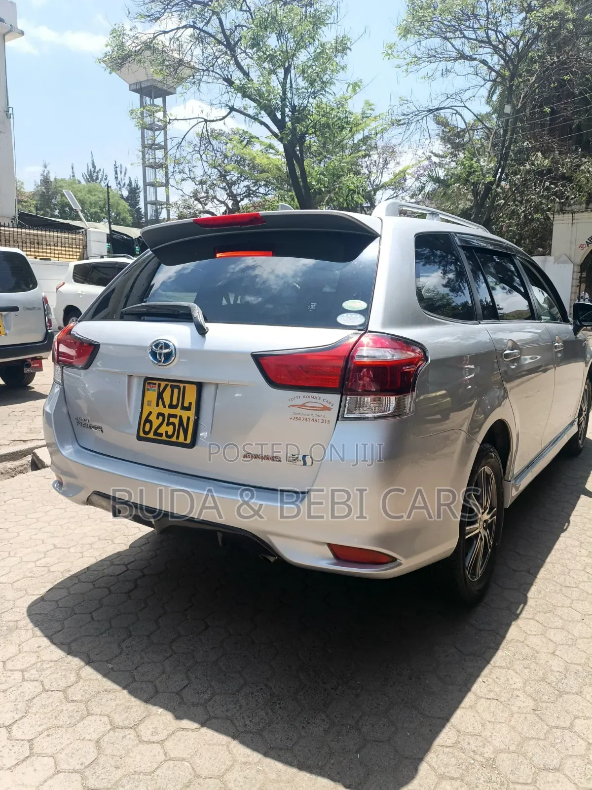 Toyota Corolla Fielder 2016 Silver