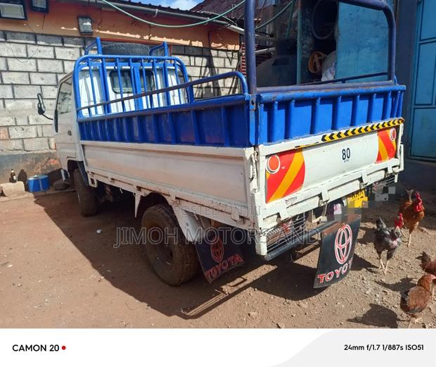 Toyota Dyna - thumbnail 2